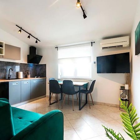 Apartman Smaragd Fažana Zewnętrze zdjęcie