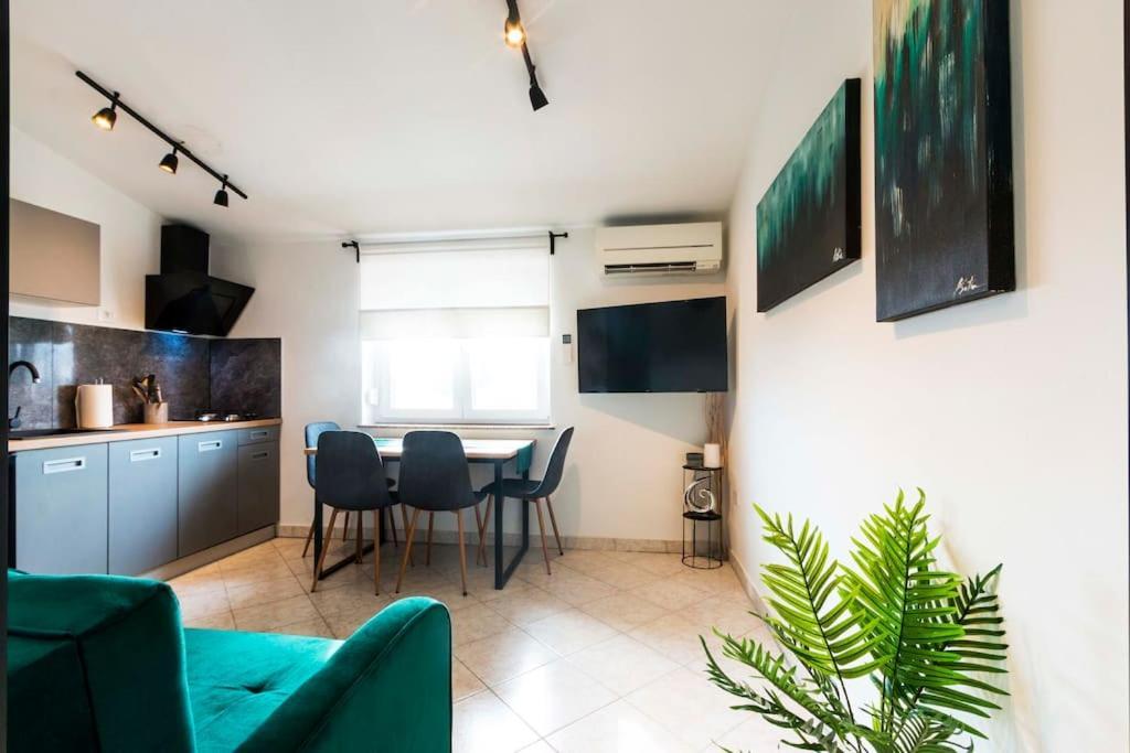 Apartman Smaragd Fažana Zewnętrze zdjęcie